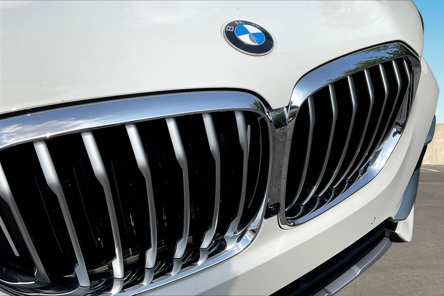 Used 2019 BMW X5 xDrive40i w/ Premium Package 2 AWD/4WD image 32