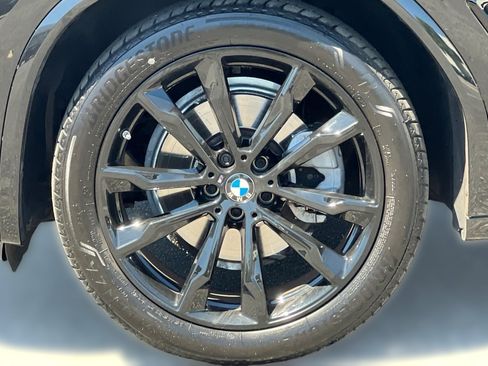 Used 2023 BMW X4 xDrive30i w/ M Sport Package AWD/4WD image 13