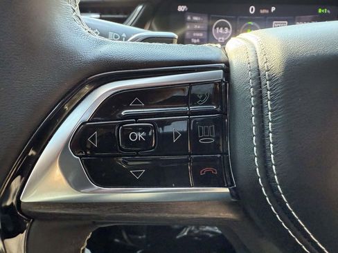 Certified 2023 Jeep Grand Cherokee Overland w/ Advanced Protech Group III AWD/4WD image 25