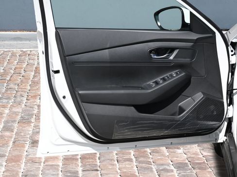 New 2026 Honda Accord LX image 9