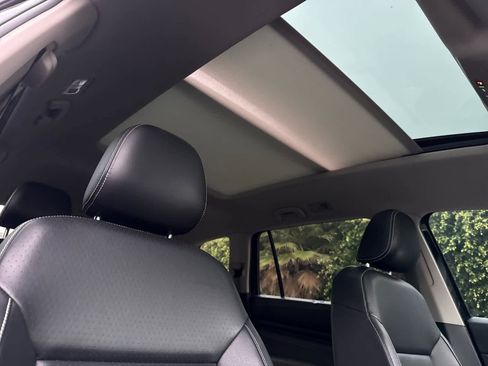 Used 2022 Volkswagen Atlas SEL image 18