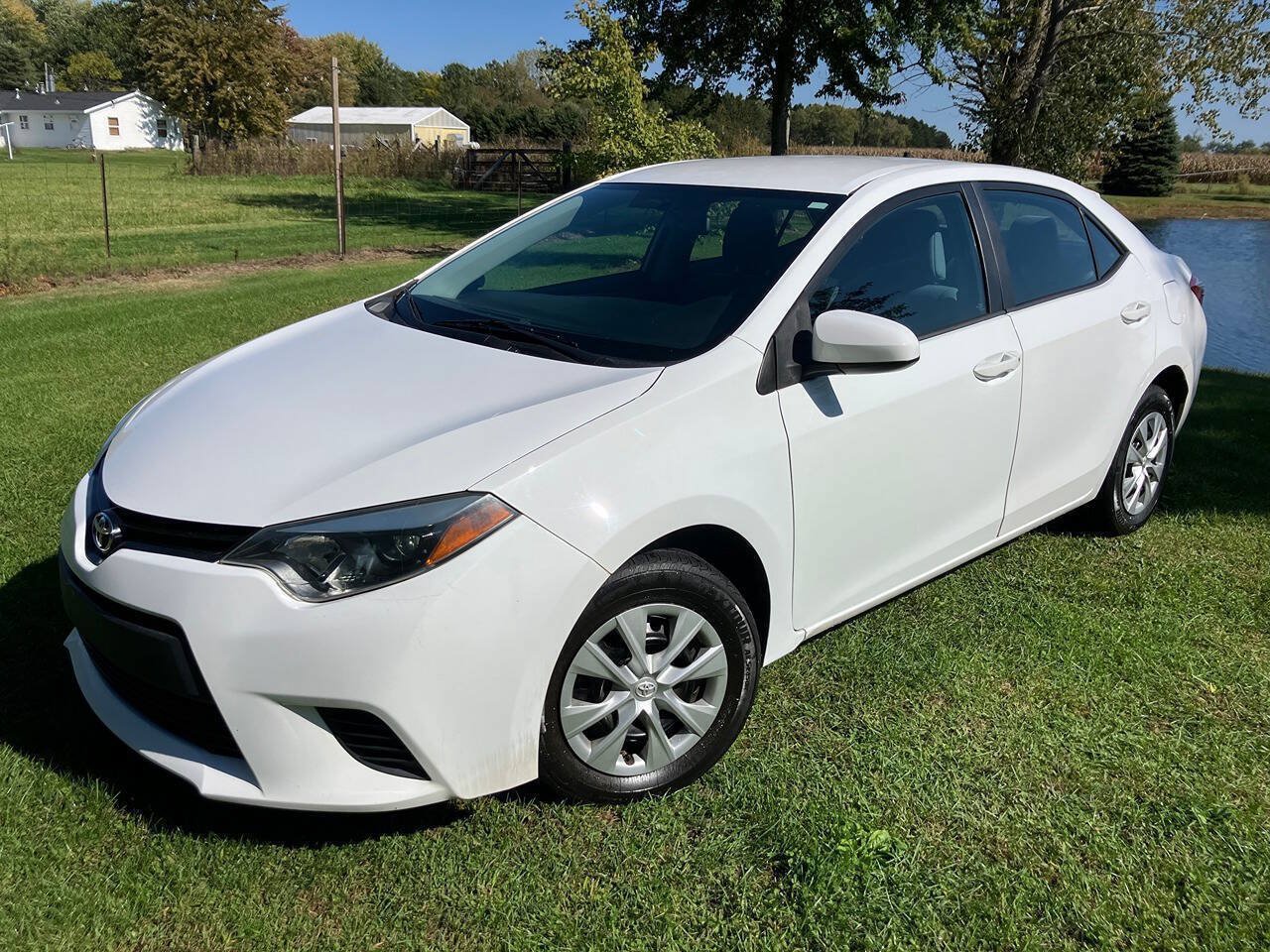 Used 2016 Toyota Corolla L FWD image 1
