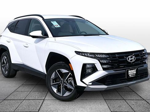 Used 2025 Hyundai Tucson SEL image 2