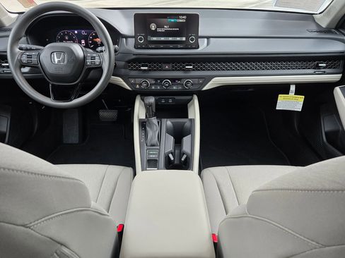 Certified 2025 Honda Accord SE image 16