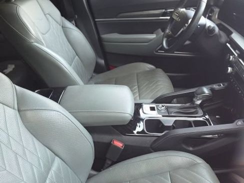 Used 2024 Kia Telluride SX X-Line AWD/4WD image 6