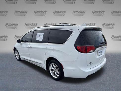 Used 2020 Chrysler Pacifica Touring-L Plus w/ Tire & Wheel Group FWD image 7