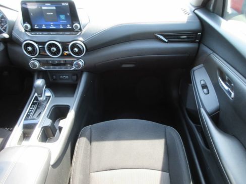 Used 2025 Nissan Sentra SV FWD image 15