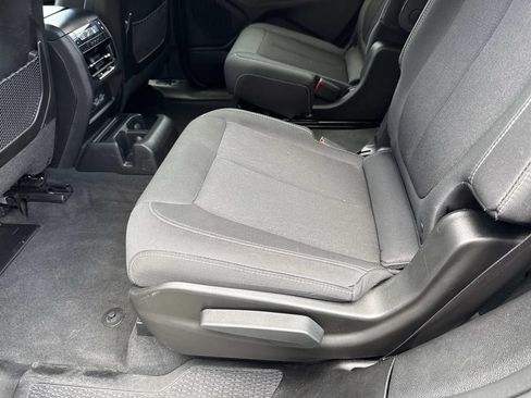 Used 2025 Jeep Grand Cherokee L Laredo RWD image 15