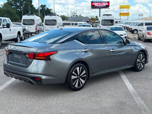 Used 2019 Nissan Altima 2.5 SL FWD image 6