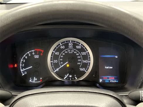 Used 2021 Toyota Corolla LE image 6