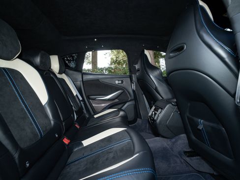 Used 2023 Aston Martin DBX 707 AWD/4WD image 17