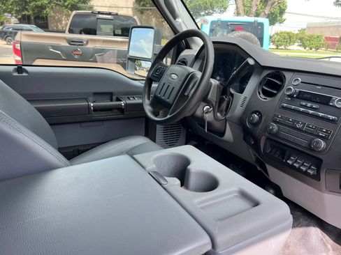 Used 2011 Ford F250 XL w/ PWR Equipment Group AWD/4WD image 12