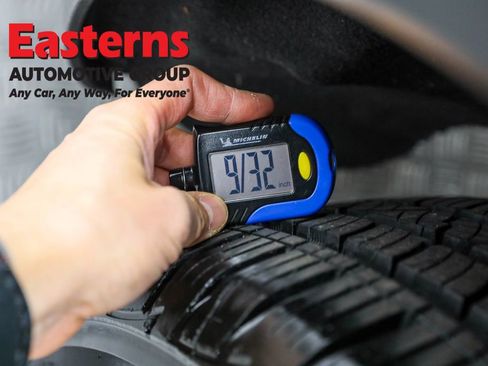 Used 2023 Ford Explorer Limited w/ Equipment Group 301A image 29