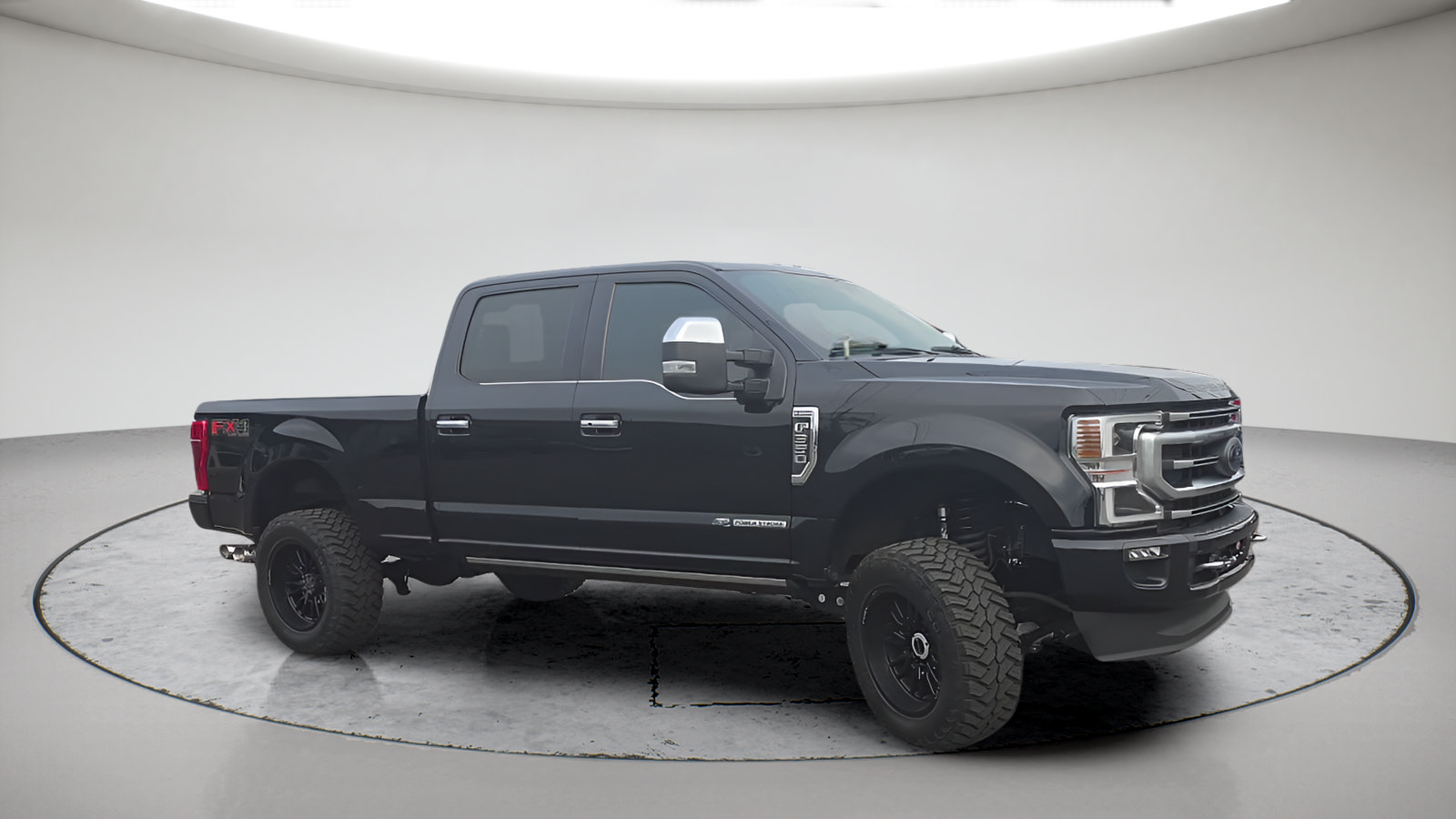 Used 2022 Ford F350 Platinum w/ FX4 Off-Road Package AWD/4WD image 4
