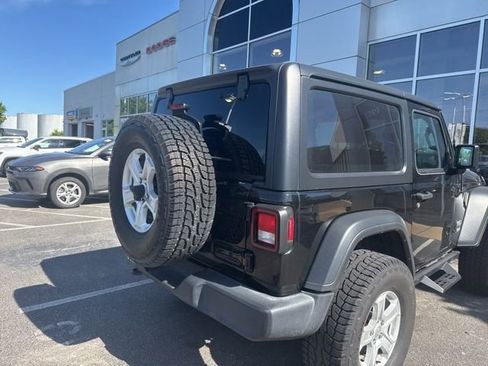 Used 2020 Jeep Wrangler Sport AWD/4WD image 8