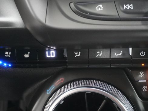 Used 2021 Chevrolet Camaro SS RWD image 26