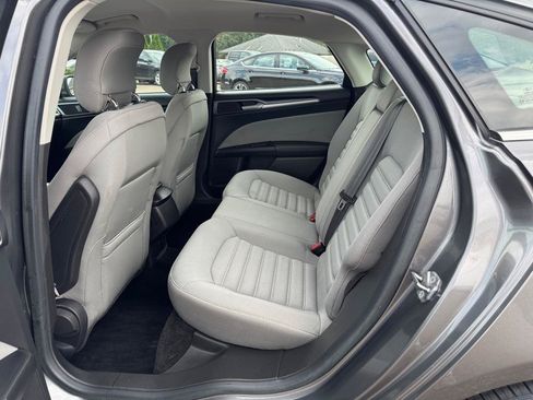 Used 2013 Ford Fusion S FWD image 17