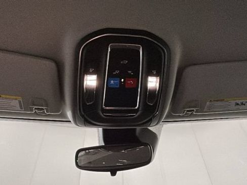 Used 2021 Jeep Grand Cherokee L Laredo w/ Luxury Tech Group I AWD/4WD image 25