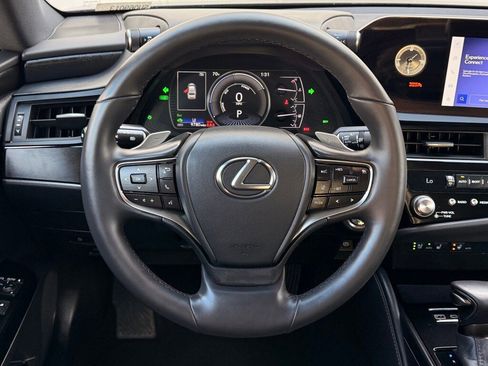 Certified 2025 Lexus ES 300h w/ Premium Package image 20