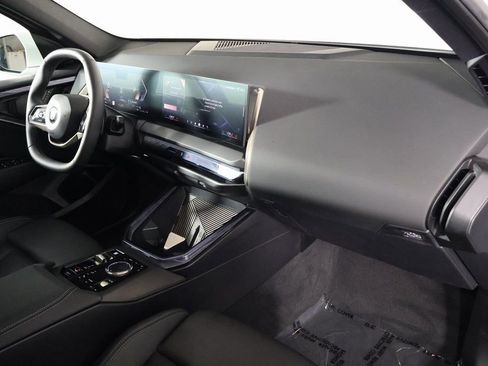 Used 2025 BMW X3 xDrive30i w/ Convenience Package image 9