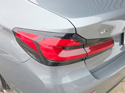 Used 2023 BMW 530e xDrive image 26