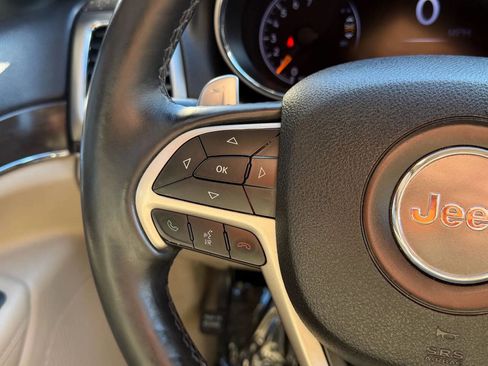 Used 2014 Jeep Grand Cherokee Limited image 22