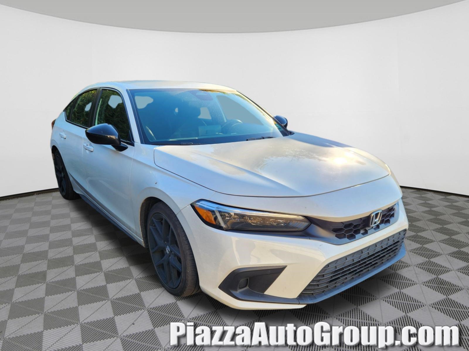 Used 2024 Honda Civic Sport image 1