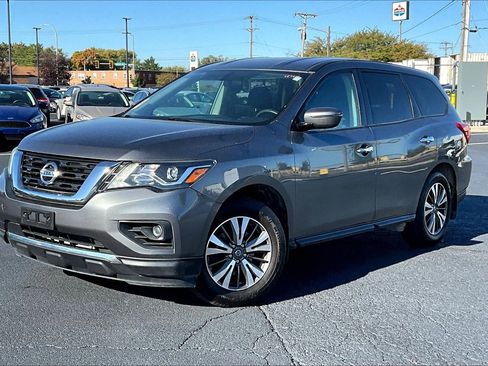 Used 2020 Nissan Pathfinder S image 5