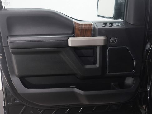 Used 2018 Ford F150 Lariat w/ Equipment Group 502A Luxury image 22