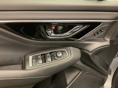 Used 2025 Subaru Legacy Limited image 12