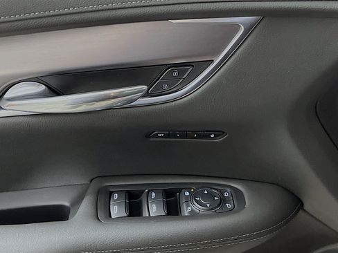 Used 2023 Cadillac XT6 Luxury image 17