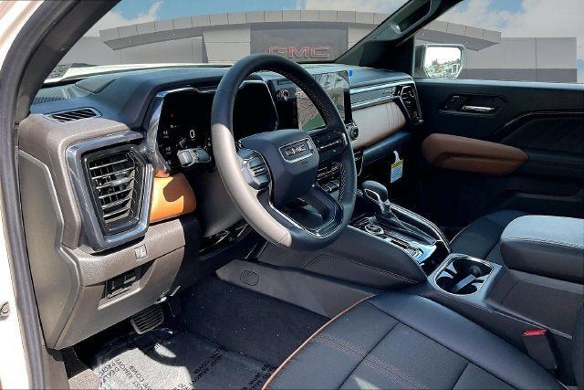 New 2026 GMC Canyon AT4 AWD/4WD image 7