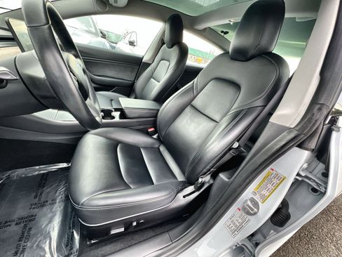 Used 2018 Tesla Model 3 Long Range image 13