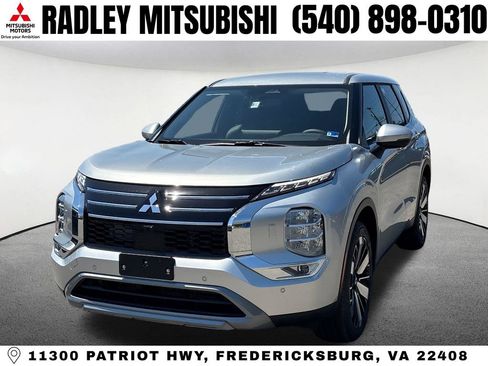 New 2026 Mitsubishi Outlander SE AWD/4WD image 1