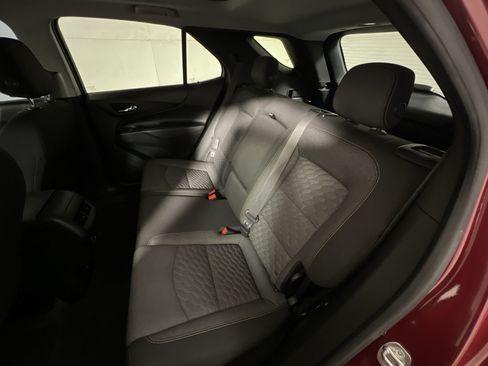 Used 2019 Chevrolet Equinox LT w/ Sun & Navigation Package FWD image 25