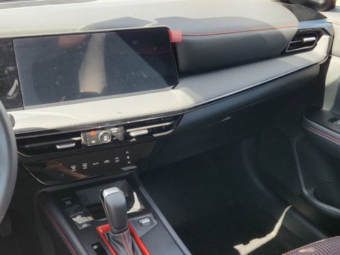 New 2025 Nissan Kicks SR w/ Interior Electronics Package image 17