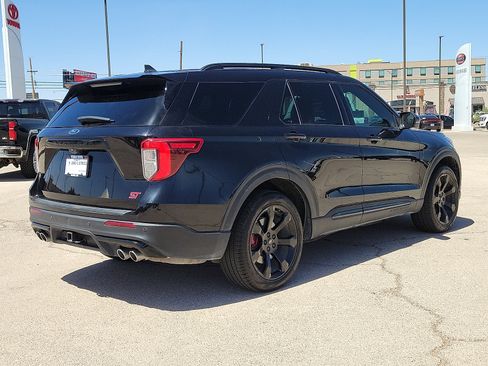 Used 2023 Ford Explorer ST w/ Equipment Group 401A AWD/4WD image 4