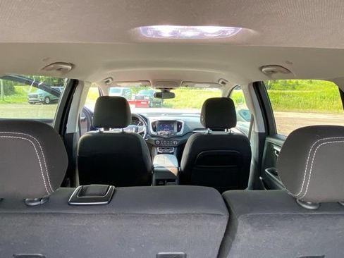 Used 2024 GMC Terrain SLE AWD/4WD image 28