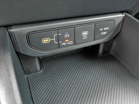 Used 2025 Kia K4 LXS image 28