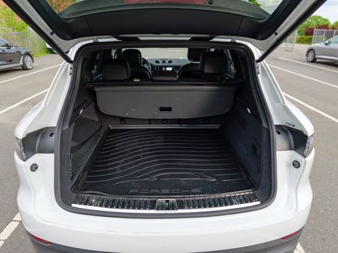 Used 2023 Porsche Cayenne Platinum Edition AWD/4WD image 65