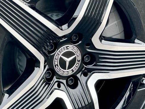 New 2026 Mercedes-Benz GLC 300 4MATIC image 9