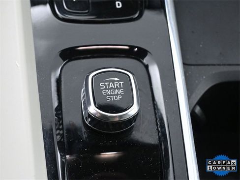 Used 2022 Volvo XC60 B6 Inscription w/ Advanced Package image 3