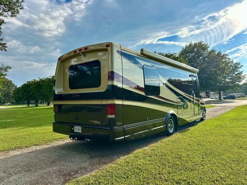 Used 2006 Ford E-450 and Econoline 450 280 Ford E450 image 6
