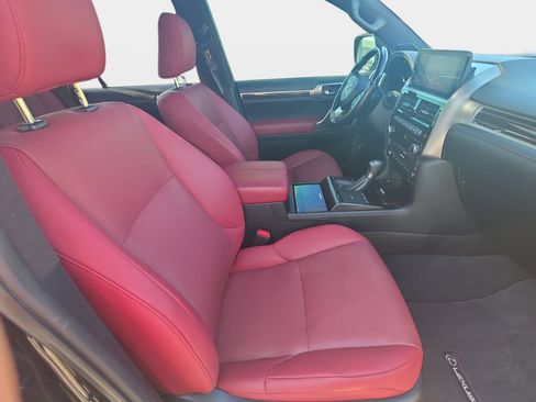 Used 2023 Lexus GX 460 Premium w/ Premium Package AWD/4WD image 10