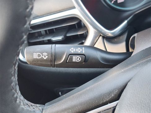 Used 2023 Chevrolet Equinox LT image 26