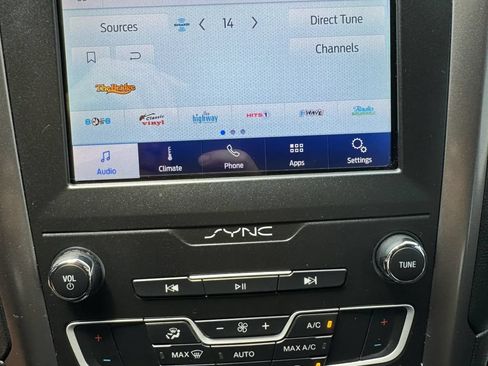 Used 2020 Ford Fusion SE FWD image 47