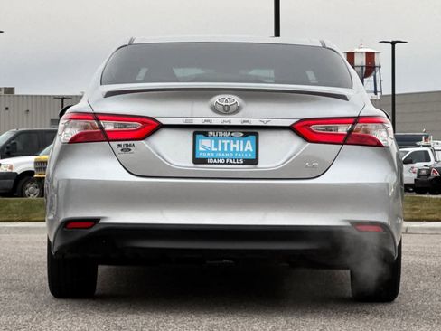 Used 2018 Toyota Camry L image 7