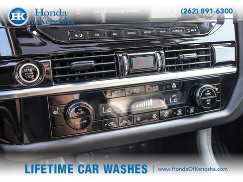 Used 2024 Nissan Pathfinder SL w/ SL Premium Package AWD/4WD image 22