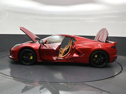 Used 2022 Chevrolet Corvette Stingray Premium Conv w/ Z51 Performance Package RWD image 35