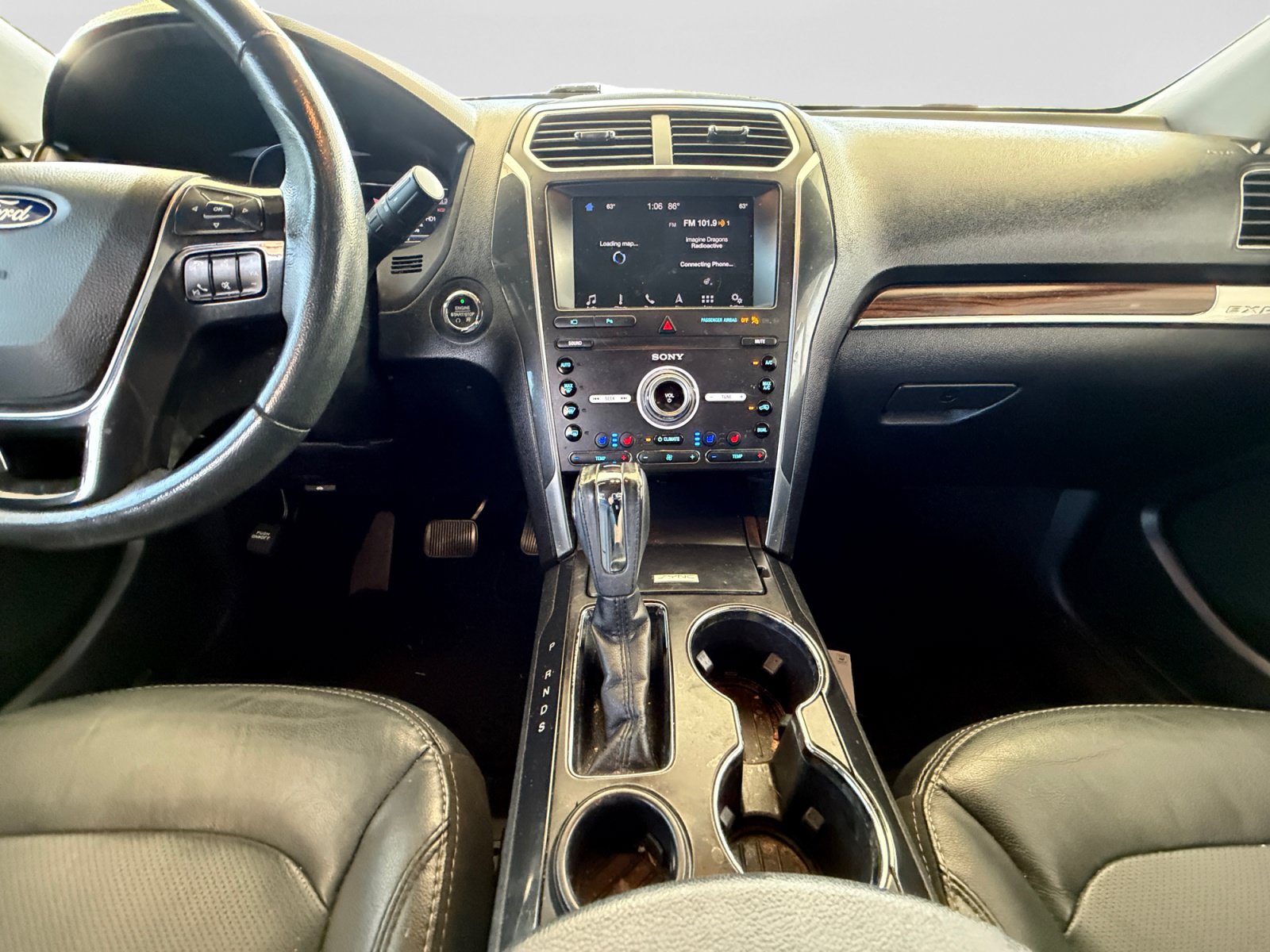 Used 2019 Ford Explorer Limited w/ Class III Trailer Tow Package FWD image 12